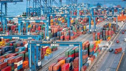 全球难离中国航运,去年2.5万亿美元的商品通过海运进出口中国